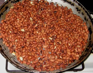 Roasted groundnuts (peanuts) for soup